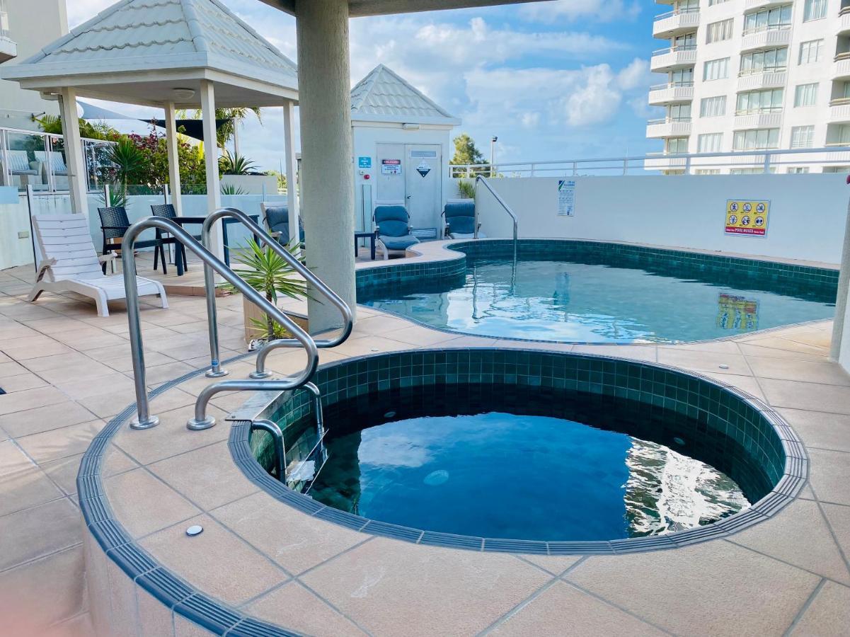 License To Chill • Couple'S Escape In Mooloolaba Apartment Exterior photo